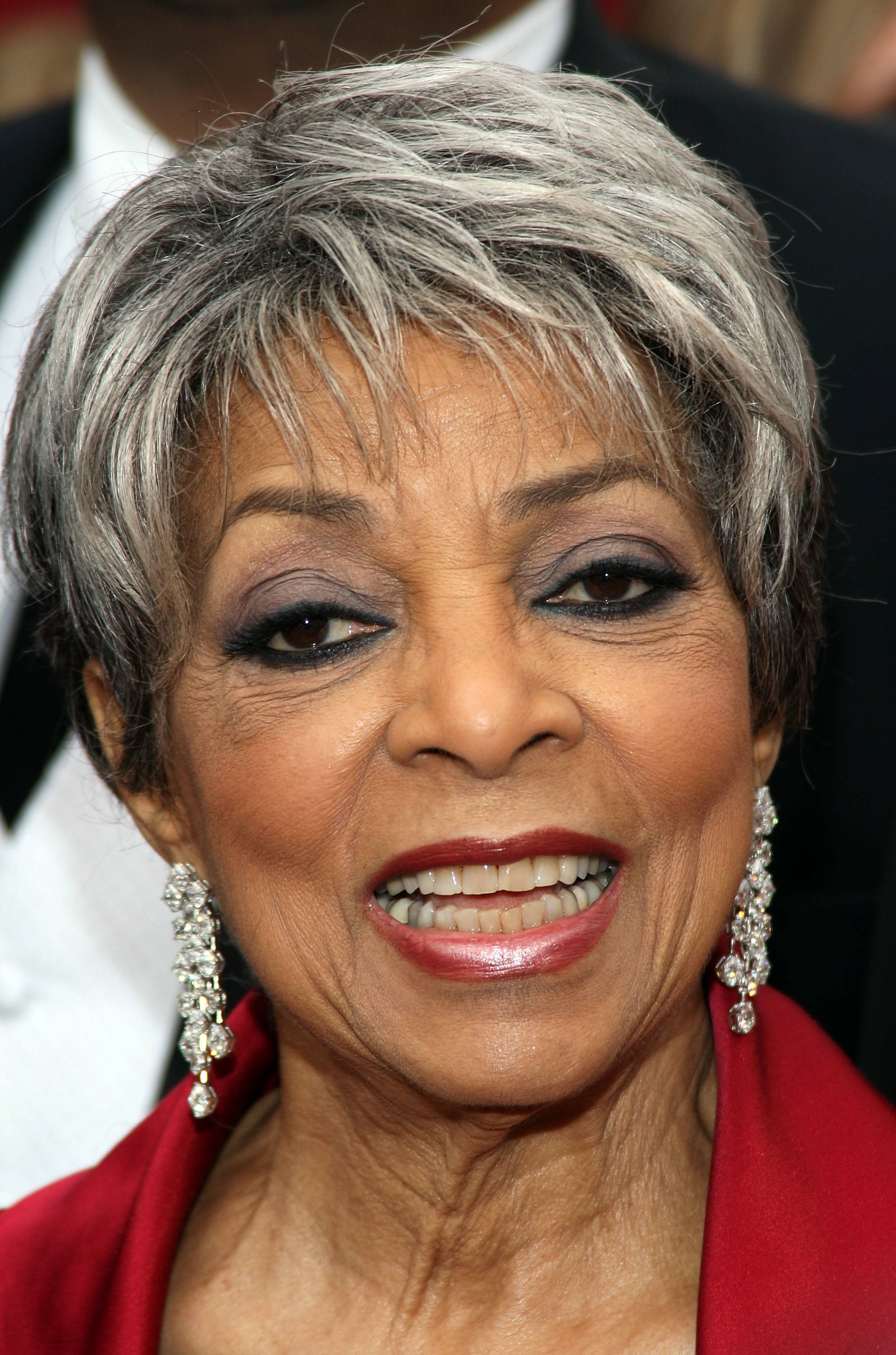 HOLLYWOOD - FEBRUARY 24:  Actress Ruby Dee arrives at the 80th Annual Academy Awards held at the Kodak Theatre on February 24, 2008 in Hollywood, California.  (Photo by Frederick M. Brown/Getty Images)