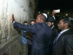 Uhuru Kenyatta Caught On Camera Praying